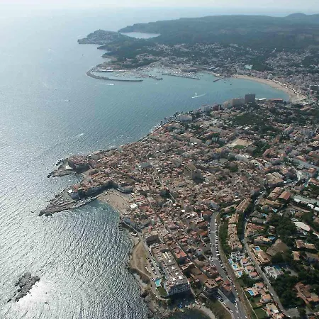 La Ginesta B8 * L' Escala